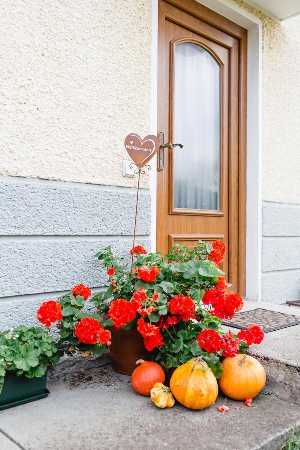 Wohnung Am See Steinbach am Attersee Exterior photo